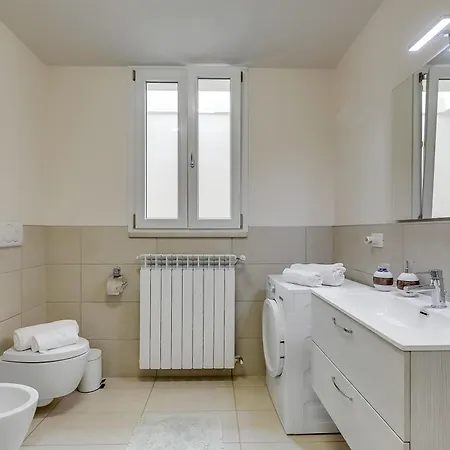 Il Silenzio House - Happy *